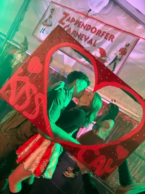 Foto des Albums: 41. Session - KissCam