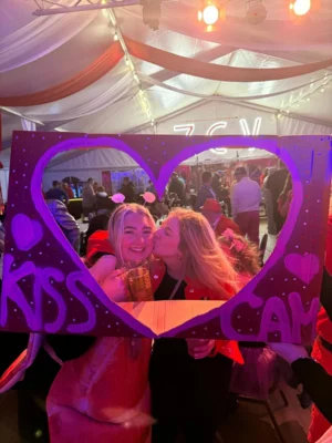 Foto des Albums: 41. Session - KissCam