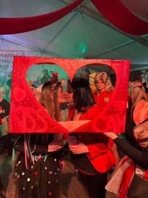 Foto des Albums: 41. Session - KissCam