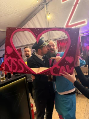 Foto des Albums: 41. Session - KissCam