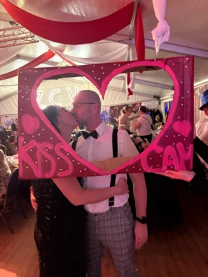 Foto des Albums: 41. Session - KissCam