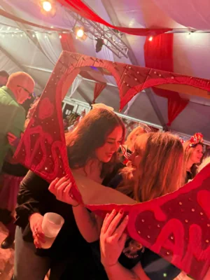 Foto des Albums: 41. Session - KissCam