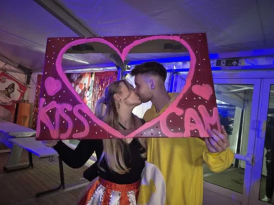 Foto des Albums: 41. Session - KissCam