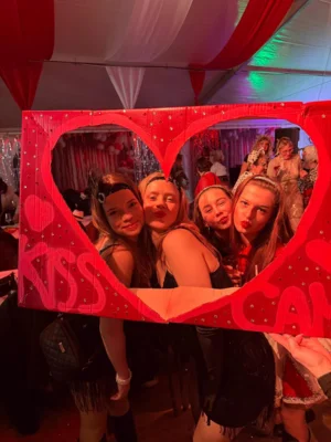 Foto des Albums: 41. Session - KissCam