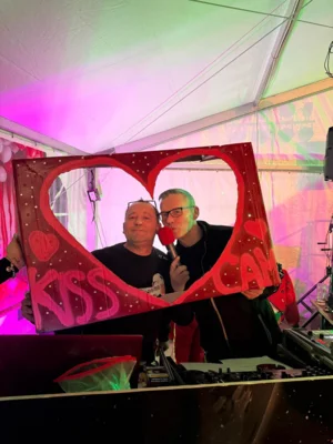 Foto des Albums: 41. Session - KissCam