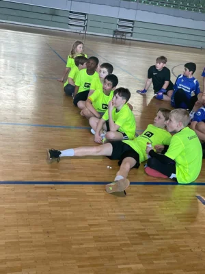 Foto des Albums: Fußballteam unserer Schule bei den Stadtmeisterschaften im Hallenfußball
