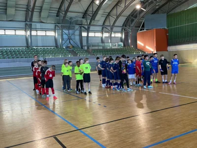 Foto des Albums: Fußballteam unserer Schule bei den Stadtmeisterschaften im Hallenfußball