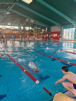 Foto des Albums: 10er FUN-Staffel im Schwimmunterricht
