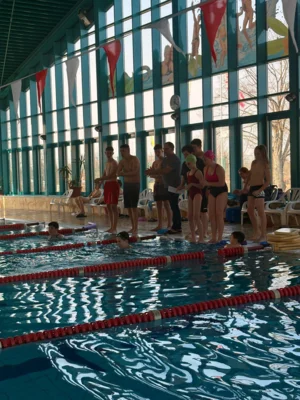 Foto des Albums: 10er FUN-Staffel im Schwimmunterricht