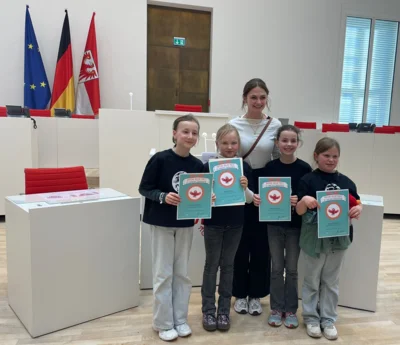 Foto des Albums: Anton-Adler-Preis erstmals für die Bauhausschule
