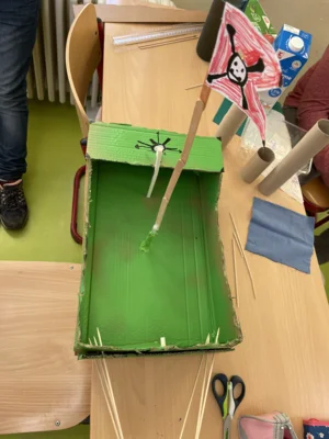Foto des Albums: Klasse 3 baut Schiffe