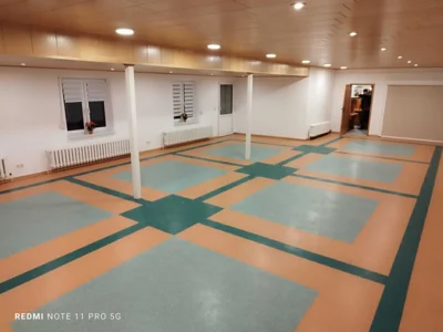 Foto des Albums: Fußboden Renovierung im Dorfgemeinschaftshaus