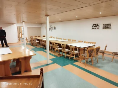 Foto des Albums: Fußboden Renovierung im Dorfgemeinschaftshaus