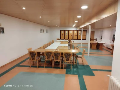 Foto des Albums: Fußboden Renovierung im Dorfgemeinschaftshaus