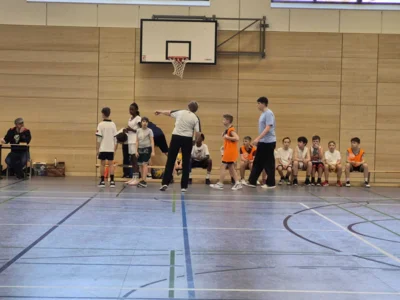 Foto des Albums: Erstes Testspiel - U12 Basektball