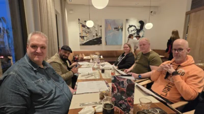 Treffen der Regionalgruppe S&Uuml;D in Laufen  (Bild vergr&ouml;&szlig;ern)