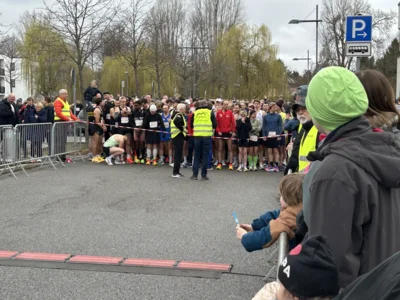 Foto des Albums: Von Falkensee nach Spandau: Bilder vom 37. Lauf der Sympathie (Startbereich)