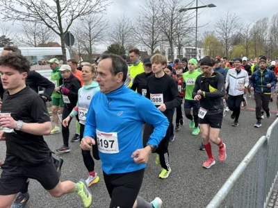Foto des Albums: Von Falkensee nach Spandau: Bilder vom 37. Lauf der Sympathie (Startbereich)