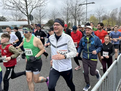 Foto des Albums: Von Falkensee nach Spandau: Bilder vom 37. Lauf der Sympathie (Startbereich)