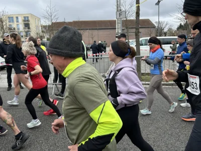 Foto des Albums: Von Falkensee nach Spandau: Bilder vom 37. Lauf der Sympathie (Startbereich)