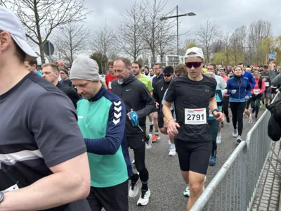 Foto des Albums: Von Falkensee nach Spandau: Bilder vom 37. Lauf der Sympathie (Startbereich)