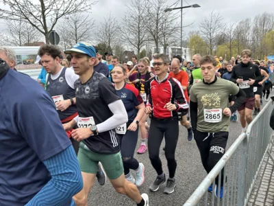 Foto des Albums: Von Falkensee nach Spandau: Bilder vom 37. Lauf der Sympathie (Startbereich)