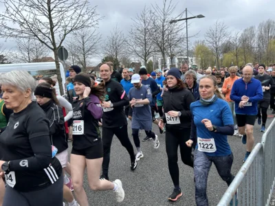 Foto des Albums: Von Falkensee nach Spandau: Bilder vom 37. Lauf der Sympathie (Startbereich)