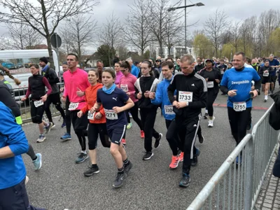 Foto des Albums: Von Falkensee nach Spandau: Bilder vom 37. Lauf der Sympathie (Startbereich)