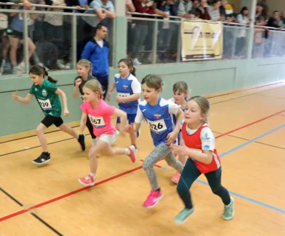 Foto des Albums: Spannende Wettkämpfe zur KM in der Halle