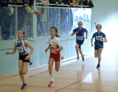 Foto des Albums: Spannende Wettkämpfe zur KM in der Halle
