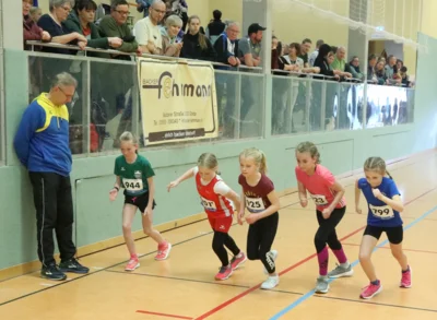 Foto des Albums: Spannende Wettkämpfe zur KM in der Halle