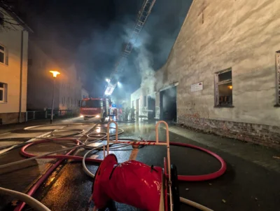 Foto des Albums: B2: Gewerbe, Brand Werkstatt