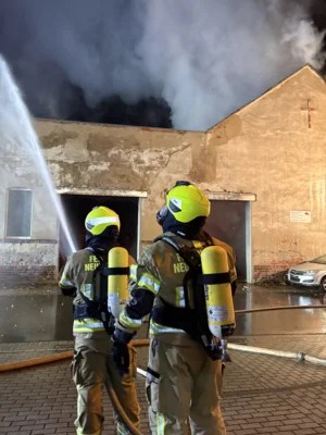 Foto des Albums: B2: Gewerbe, Brand Werkstatt