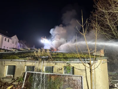 Foto des Albums: B2: Gewerbe, Brand Werkstatt