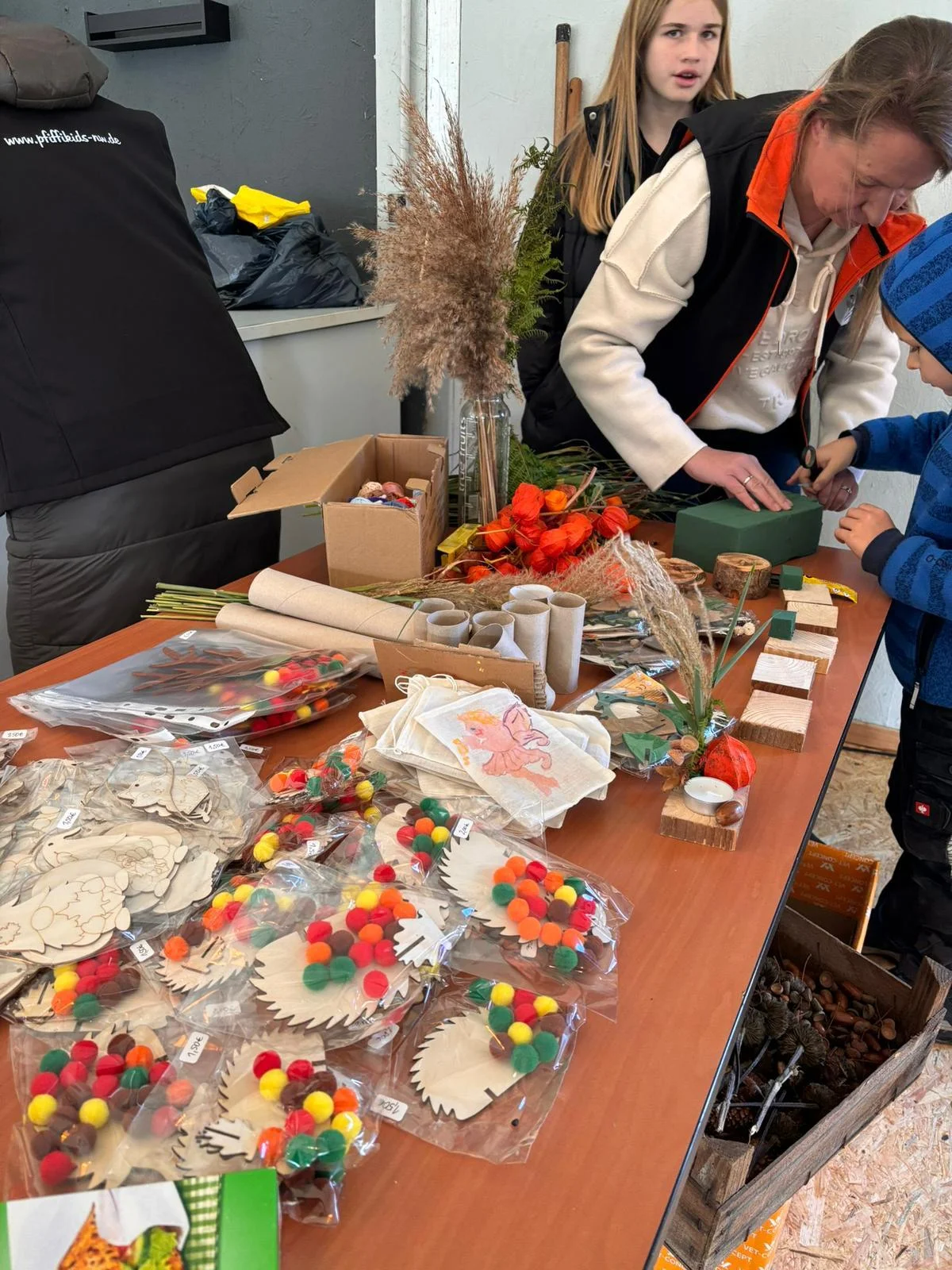 Bild: Kinderschminken und Basteln beim Landbumml 2025