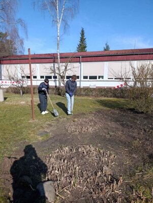 Foto des Albums: Schulgarten reloaded – Mission Frühling gestartet