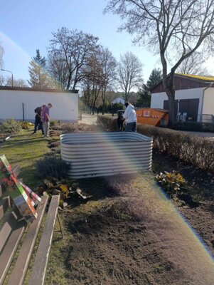 Foto des Albums: Schulgarten reloaded – Mission Frühling gestartet