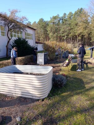 Foto des Albums: Schulgarten reloaded – Mission Frühling gestartet