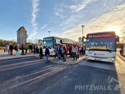 Foto des Albums: Die Pritzwalker Senioren waren auf Tour mit dem Bürgermeister durch die Ortsteile