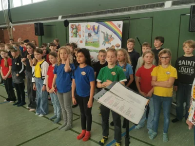 Foto des Albums: Plattdeutsche Projekttage mit dem Liedermacher Grünschnabel (Burghardt Wegner)