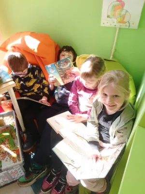 Foto des Albums: Exkursion in die Bibliothek Klasse 2