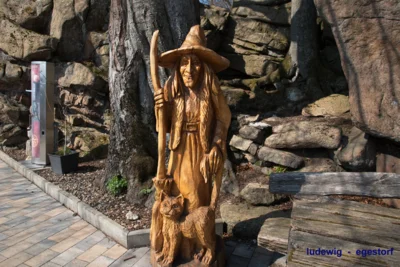 Sagenfigur auf der Rabenklippe  (Bild vergr&ouml;&szlig;ern)