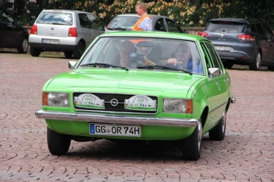 Foto des Albums: 3. Benefiz-Oldtimer-Sternfahrt 2019
