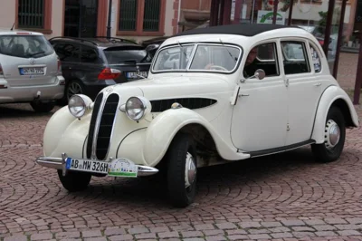 Foto des Albums: 3. Benefiz-Oldtimer-Sternfahrt 2019