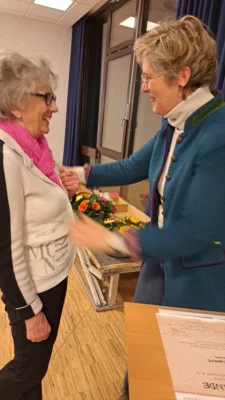 Vorschaubild: Renate Ewer, Präs. Elisabeth Brunkhorst