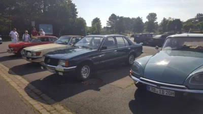 Foto des Albums: 2. Benefiz-Oldtimer-Sternfahrt 2018
