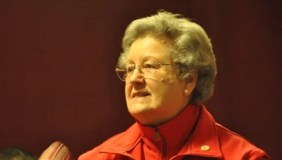 Foto des Albums: Großes Theater um die zauberhafte Glaskugel