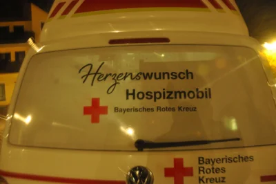 Foto des Albums: Großes Theater um die zauberhafte Glaskugel