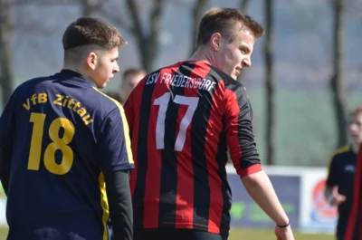 Foto des Albums: Bilder vom A-Juniorenspiel gegen Lok Zittau (Danke an E. Teuber, Zittau)