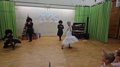 2025-12-21 NG Konzert Oskar FLAMINGOS00029 
